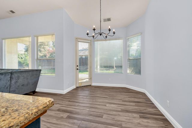 2747 Austin Ave, Clovis, CA 93611