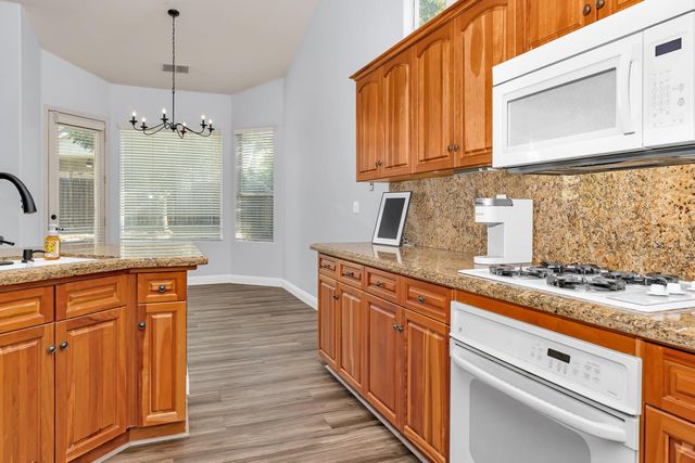 2747 Austin Ave, Clovis, CA 93611