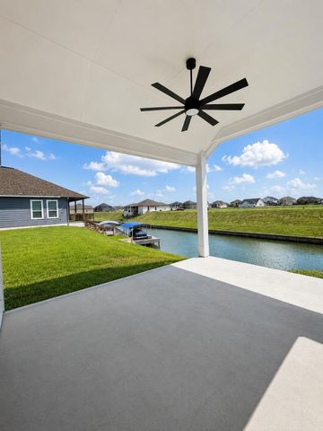 10749 S Lake Mist Lane, Willis, TX 77318