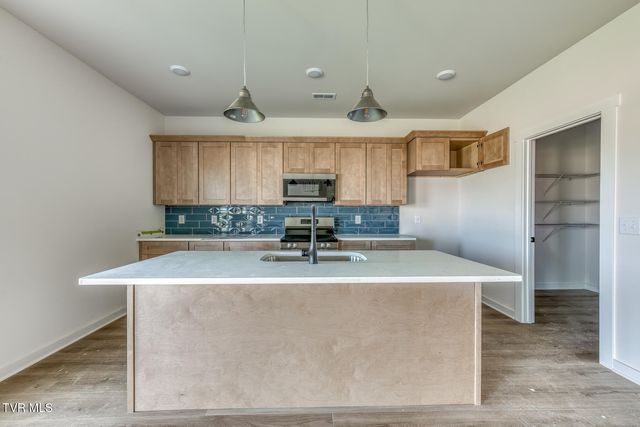 631 East Main Street, Jonesborough, TN 37659
