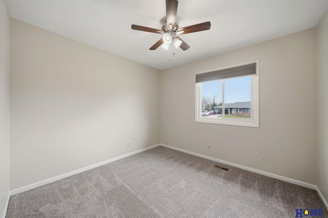 4316 Faulkner Court, Lincoln, NE 68516