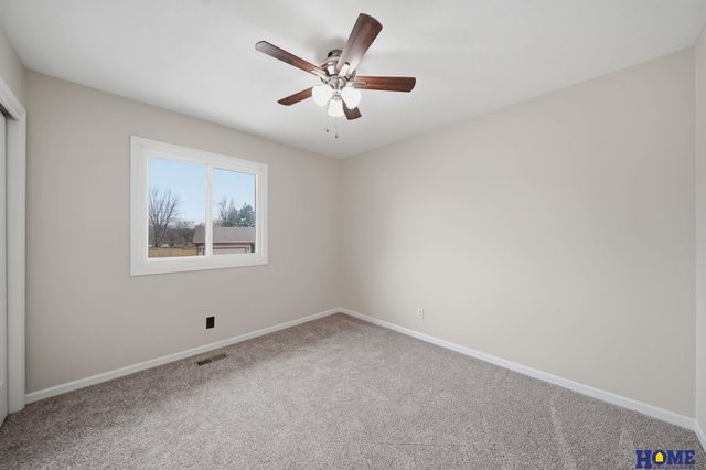 4316 Faulkner Court, Lincoln, NE 68516