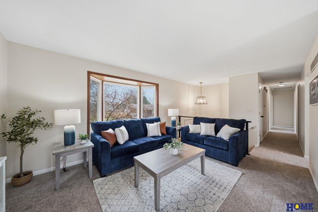 4316 Faulkner Court, Lincoln, NE 68516