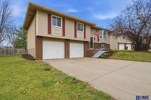 4316 Faulkner Court, Lincoln, NE 68516