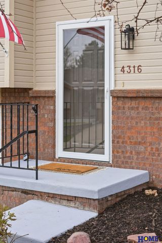 4316 Faulkner Court, Lincoln, NE 68516