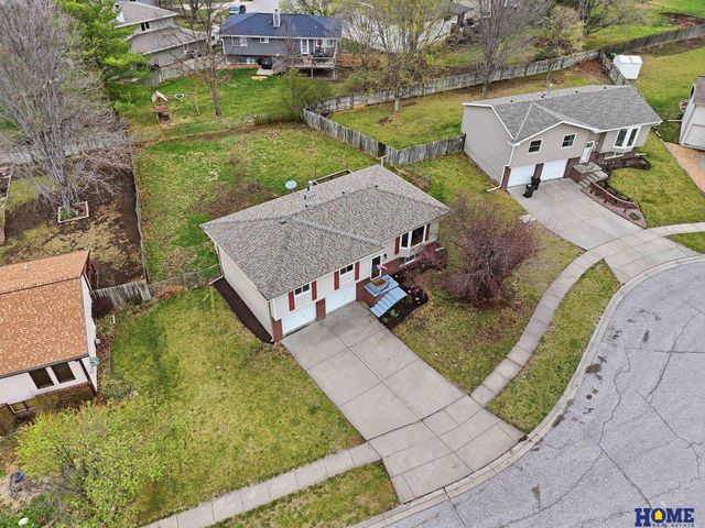 4316 Faulkner Court, Lincoln, NE 68516