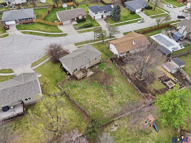 4316 Faulkner Court, Lincoln, NE 68516