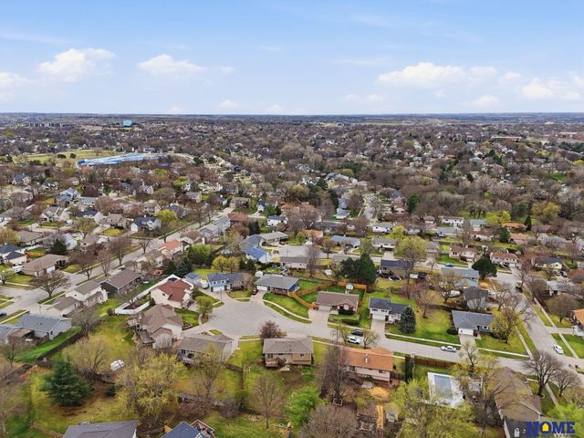 4316 Faulkner Court, Lincoln, NE 68516