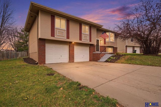 4316 Faulkner Court, Lincoln, NE 68516
