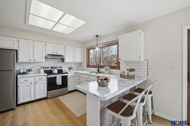 4316 Faulkner Court, Lincoln, NE 68516