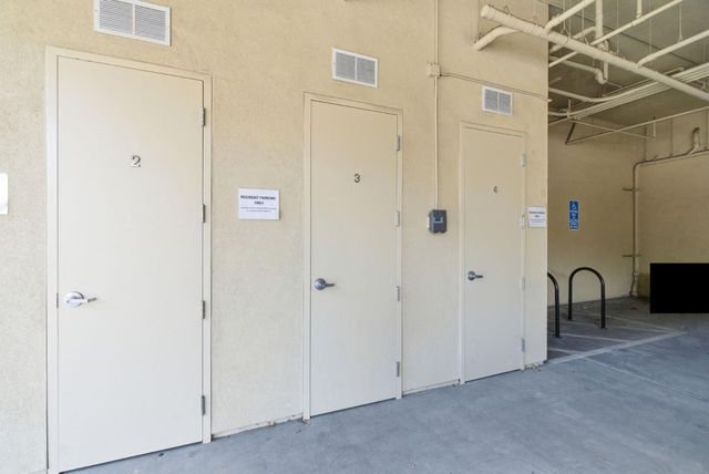 889 N San Antonio Road 2020, Los Altos, CA 94022