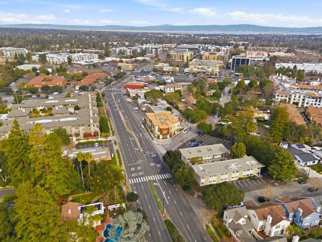 889 N San Antonio Road 2020, Los Altos, CA 94022