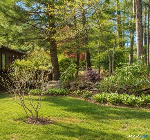19 Applewood Lane 19, Avon, CT 06001