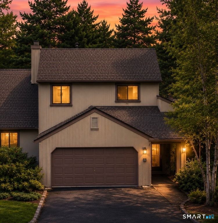 19 Applewood Lane 19, Avon, CT 06001