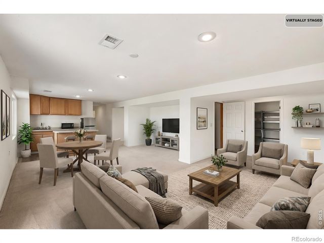 317 Sunset Drive, La Salle, CO 80645