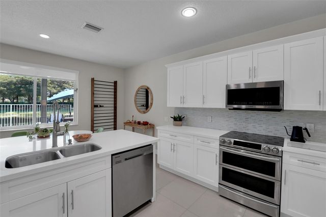 1070 Bluewood Terrace, Weston, FL 33327