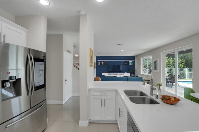 1070 Bluewood Terrace, Weston, FL 33327