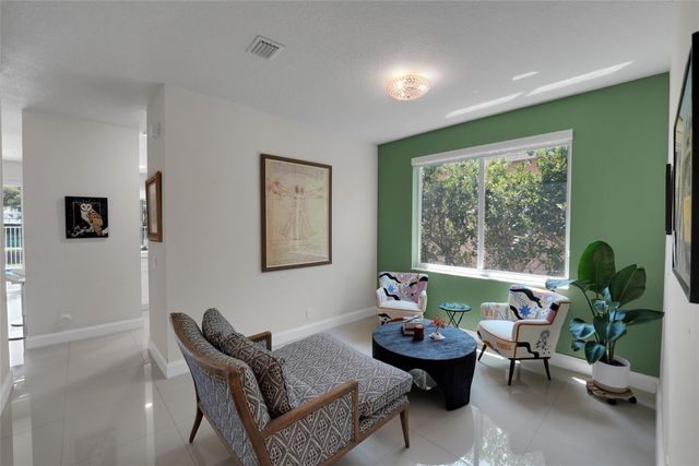 1070 Bluewood Terrace, Weston, FL 33327