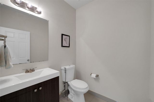 1070 Bluewood Terrace, Weston, FL 33327
