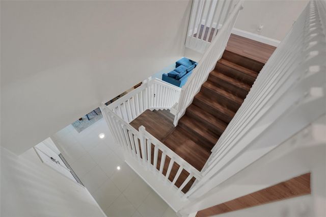 1070 Bluewood Terrace, Weston, FL 33327