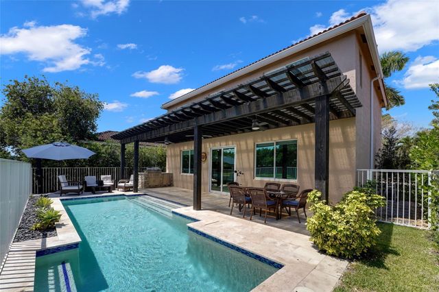 1070 Bluewood Terrace, Weston, FL 33327