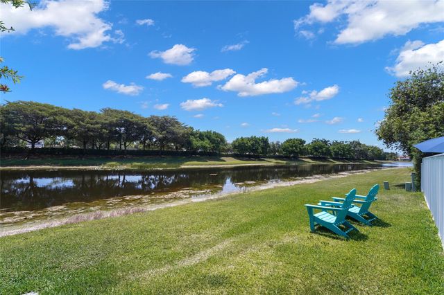 1070 Bluewood Terrace, Weston, FL 33327