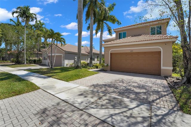 1070 Bluewood Terrace, Weston, FL 33327