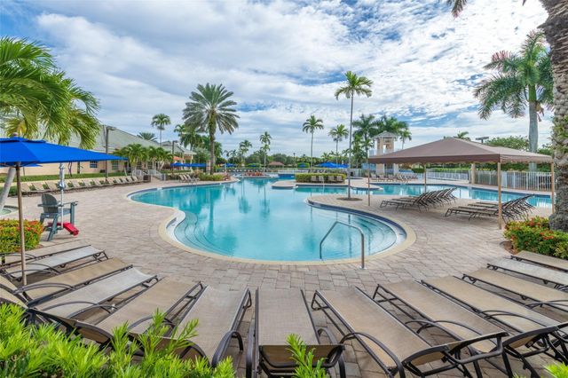 1070 Bluewood Terrace, Weston, FL 33327