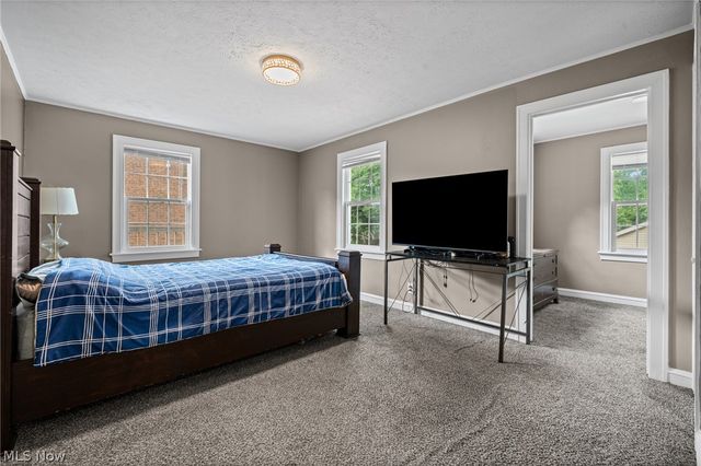 2236 Edgerton Road, University Heights, OH 44118
