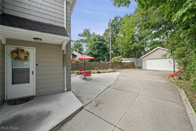 2236 Edgerton Road, University Heights, OH 44118
