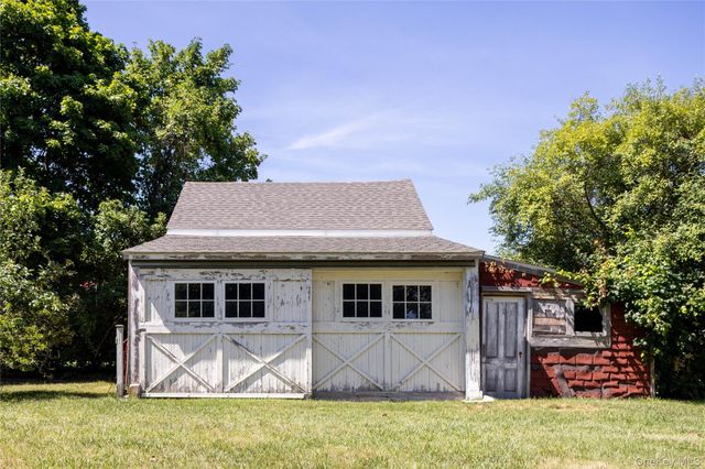 64 S Jamesport Avenue, South Jamesport, NY 11970