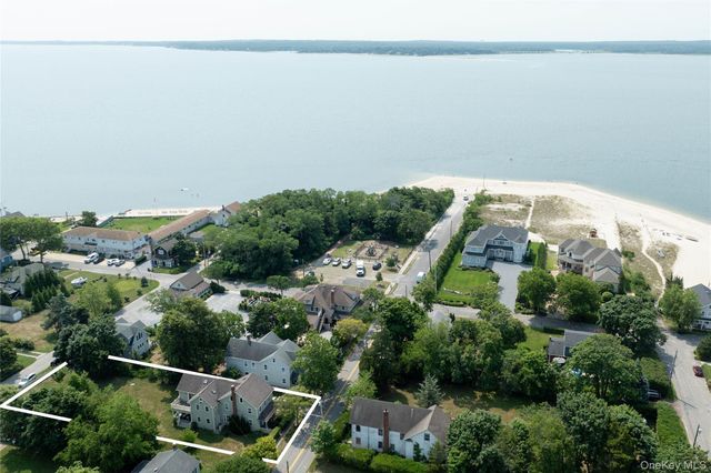 64 S Jamesport Avenue, South Jamesport, NY 11970