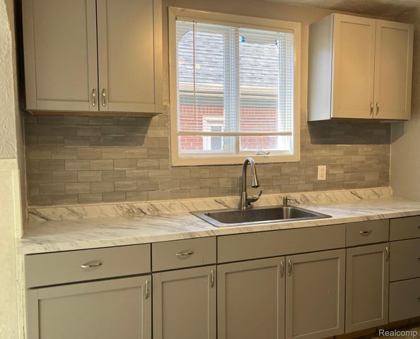 15060 Appoline Street, Detroit, MI 48227