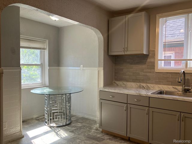 15060 Appoline Street, Detroit, MI 48227