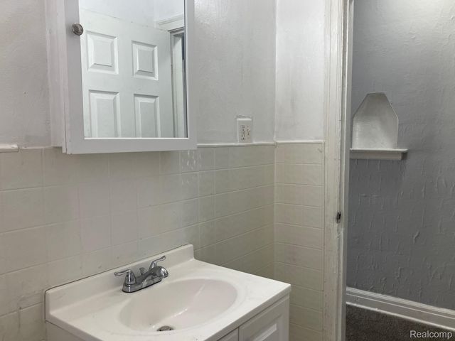 15060 Appoline Street, Detroit, MI 48227