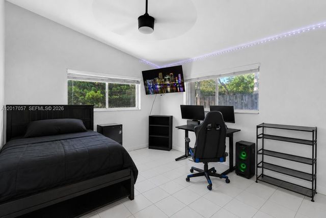 9470 NW 33rd Mnr, Sunrise, FL 33351