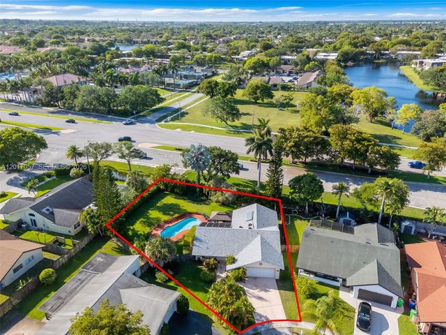 9470 NW 33rd Mnr, Sunrise, FL 33351