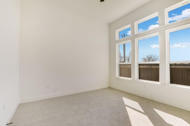1424 Hartley DR, Leander, TX 78641