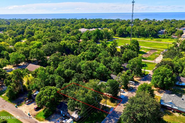 2318 15th Avenue, Gulfport, MS 39501