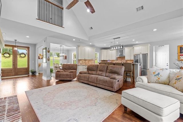 590 W Highway 5, Roopville, GA 30170
