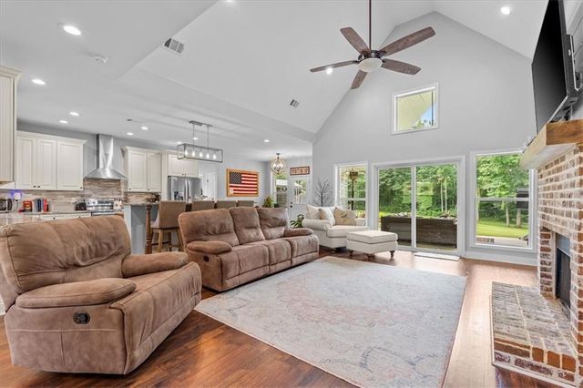 590 W Highway 5, Roopville, GA 30170