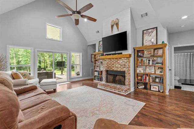 590 W Highway 5, Roopville, GA 30170
