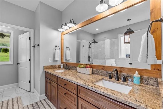 590 W Highway 5, Roopville, GA 30170