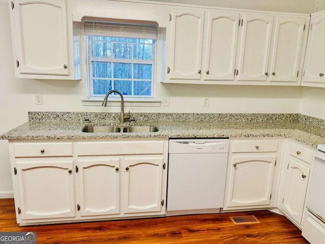 419 Tommy Thompson Way, Whitesburg, GA 30185