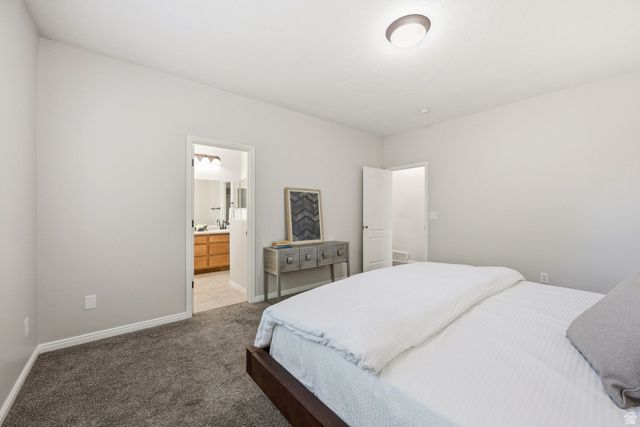 4042 W SCARSBOROUGH LN, West Jordan, UT 84084