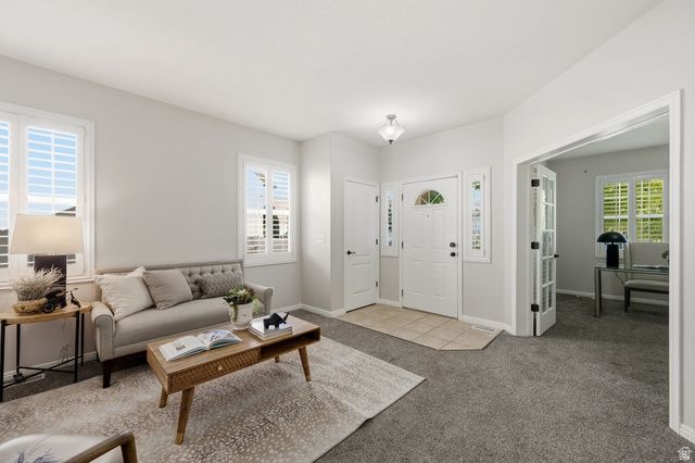 4042 W SCARSBOROUGH LN, West Jordan, UT 84084