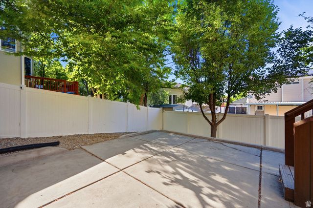4042 W SCARSBOROUGH LN, West Jordan, UT 84084