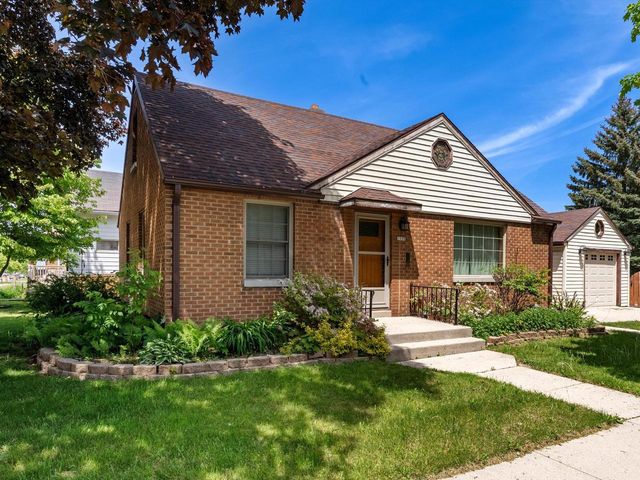 1528 Ashland AVENUE, Sheboygan, WI 53081
