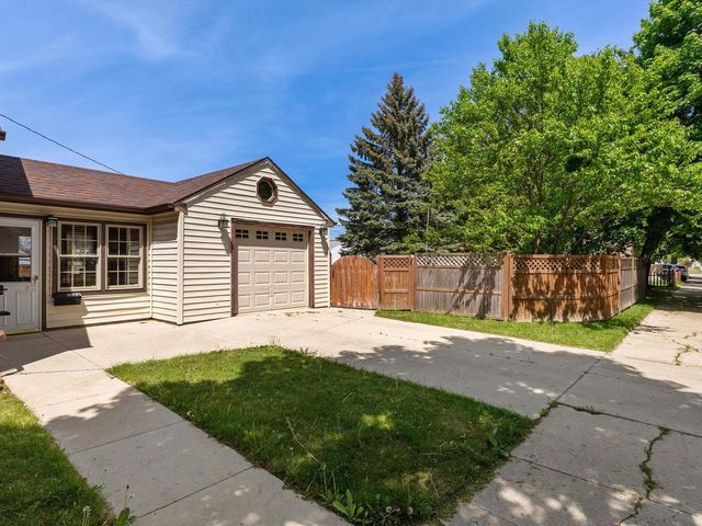 1528 Ashland AVENUE, Sheboygan, WI 53081