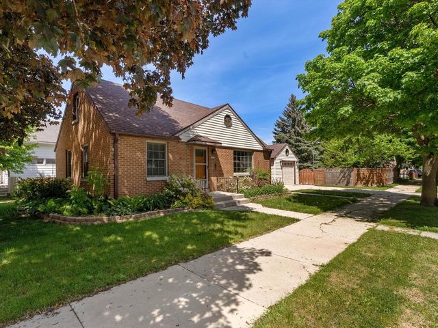 1528 Ashland AVENUE, Sheboygan, WI 53081